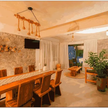 Naxian Near ヴィラ アギオス・プロコピオス